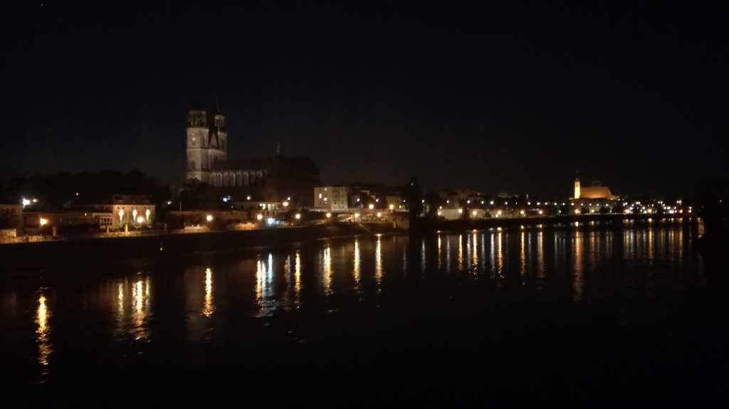 Blick von der alten Hebebrücke zum Dom | Johannes Ulrich Gehrke