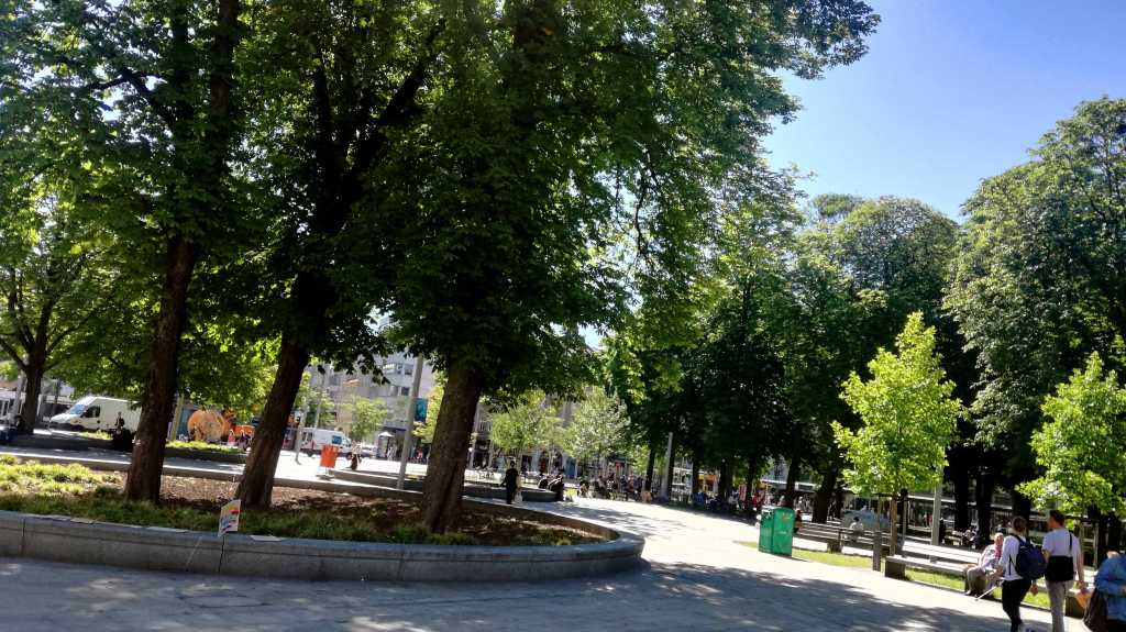 Die Verrückten hier küzen Königsplatz mit 